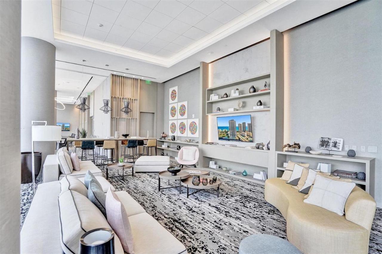 Apartment Hyde House: Oceanfront 2br With Direct Views