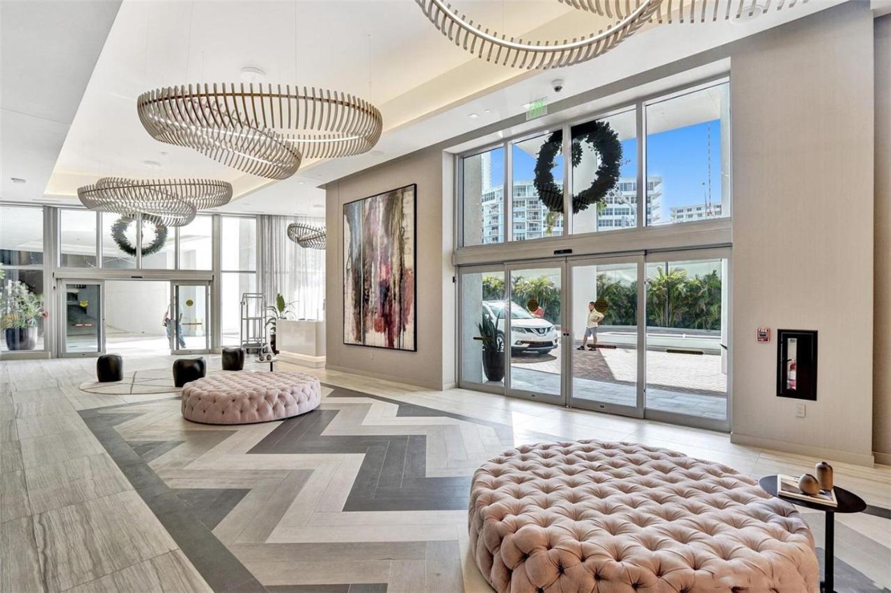 Apartment Hyde House: Oceanfront 2br With Direct Views Hollywood